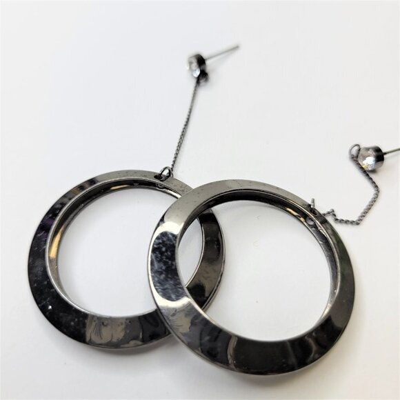 Single Circle Hematite Tone Dangle Earrings - Picture 2 of 9